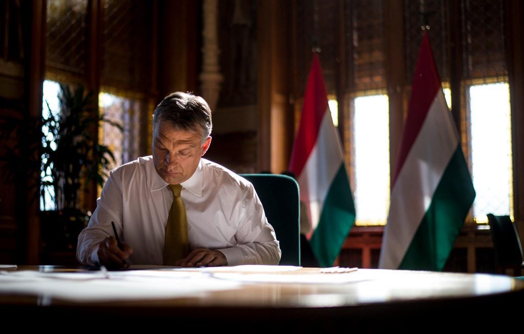 Koronavírus – Orbán Viktor 21:15-kor bejelentést tesz! ÉLŐ!