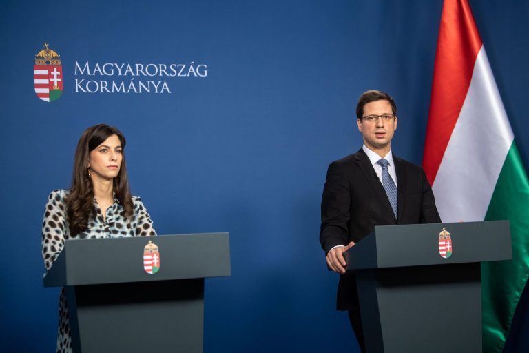 Gulyás: 663 milliárd forint kerül a járványügyi alapba