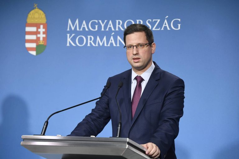 Szombattól újabb egy hétre meghosszabbítják a kijárási korlátozásokat