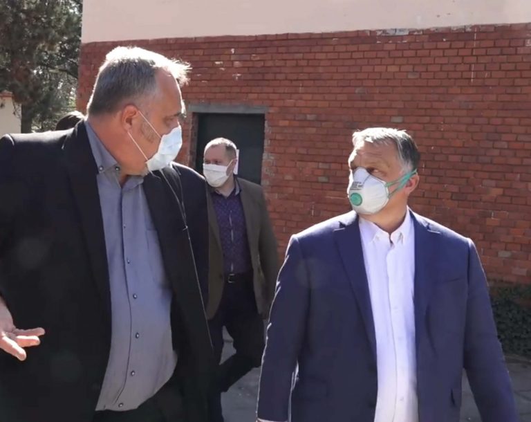 Európa legmodernebb mobil járványkórházát kereste fel Orbán Viktor