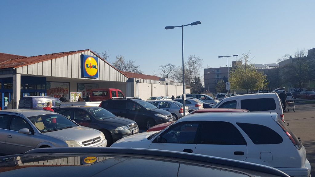 Már kora reggel elesett Dunaújváros!
