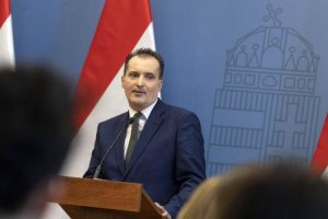 Cserna Gábor: „nőjenek fel ehhez a hatalmas feladathoz”