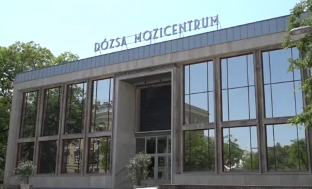 Új üzemeltető viszi tovább a Dózsa Mozicentrumot