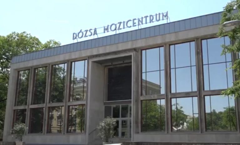 A Dunaújvárosért díjat idén Kutasi Sándor mozigépész kapja