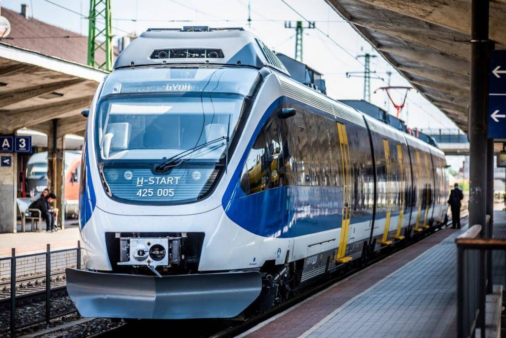 MÁV: egyre népszerűbb az applikációban váltott bérlet