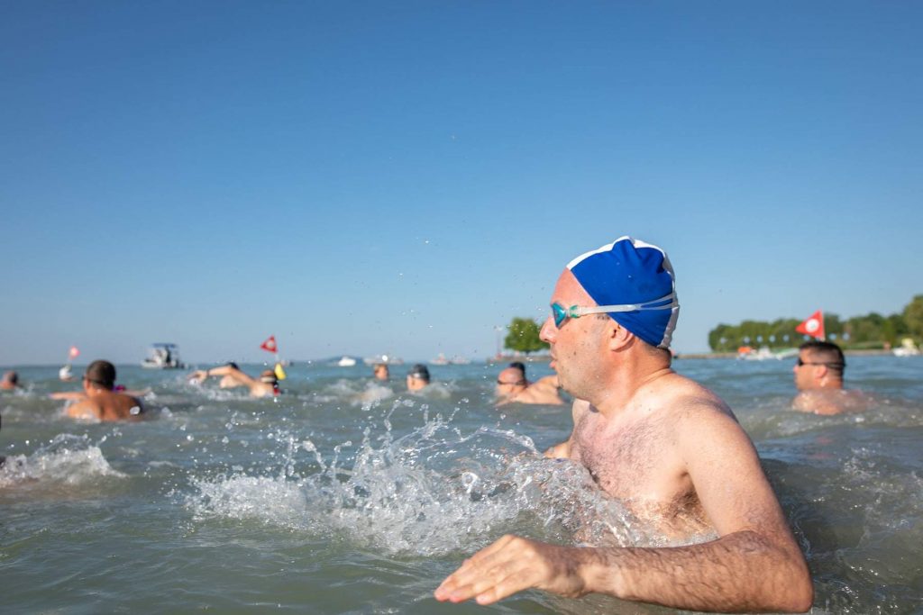 Figyeljünk a viharjelzésekre fürdőzéskor