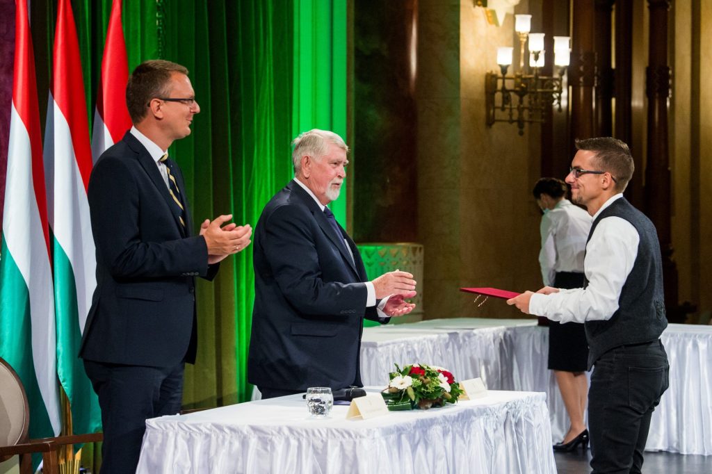 Kásler Miklós állami kitüntetéseket adott át