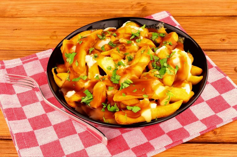Poutine – a kanadai nemzeti street food