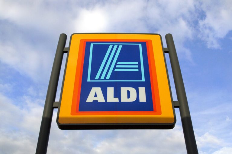 Csalók élnek vissza az ALDI nevével