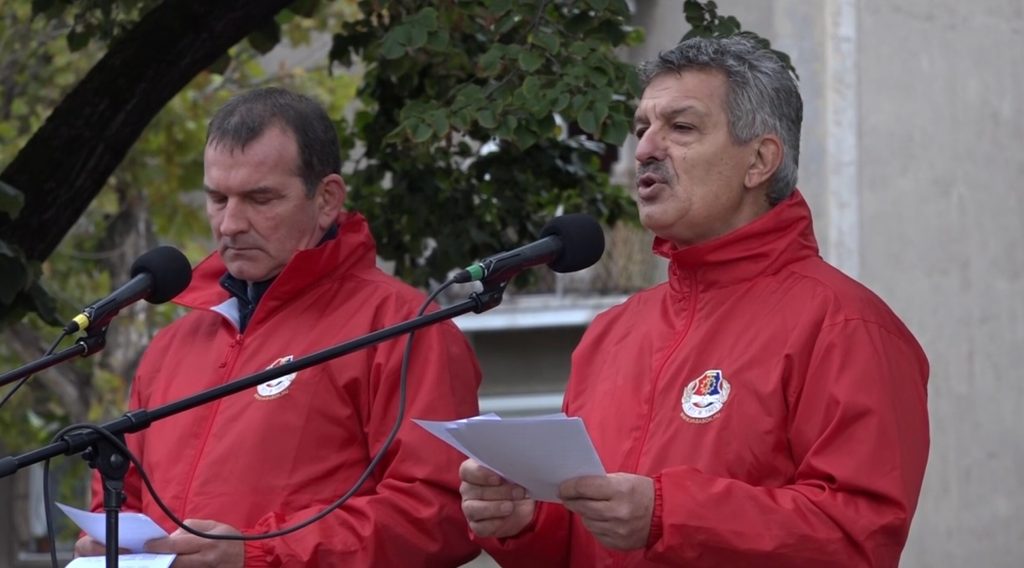 A bérek kifizetéséért és az új kollektív szerződésért tüntettek a Dunaferr szakszervezetei Dunaújvárosban