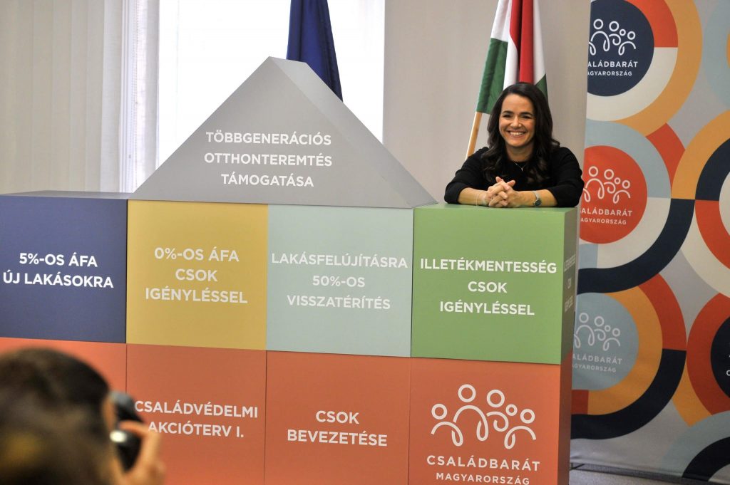 Novák: az otthonteremtés a családtámogatások egyik legfontosabb eleme