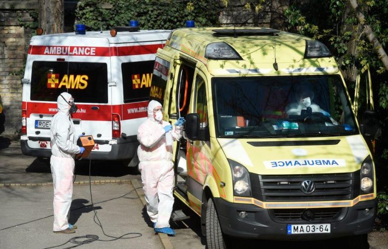 OMSZ: antigén gyorsteszteket használnak a mentők