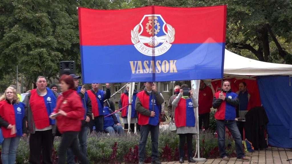 Tüntetés volt ma délután (videó)