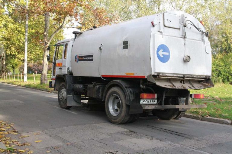 Ősszel még nem láttuk útjainkon a munkagépet