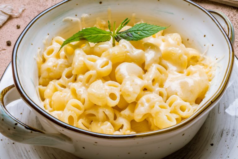 Mac and cheese – az amerikaiak kedvenc sajtos tésztája