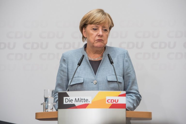 Merkel: még a nyár előtt bevezethetik az EU-ban a digitális oltási igazolványt