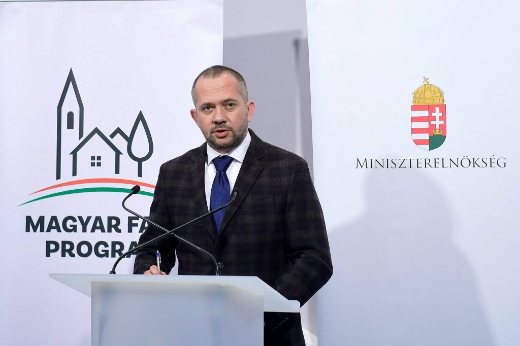 December végéig meghosszabbítják a falusi csokot