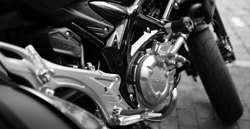 Jobban kell figyelni a motorosokra és a biciklisekre