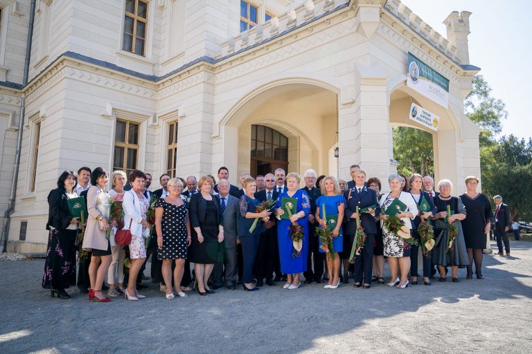 Dunaújvárosi díjazottjai is voltak a Megyenapnak