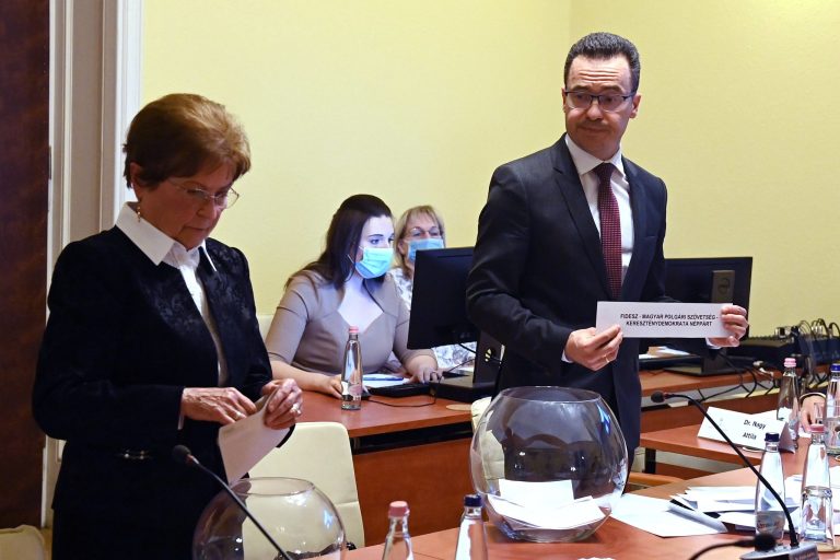Három pártlistát vett nyilvántartásba az NVB