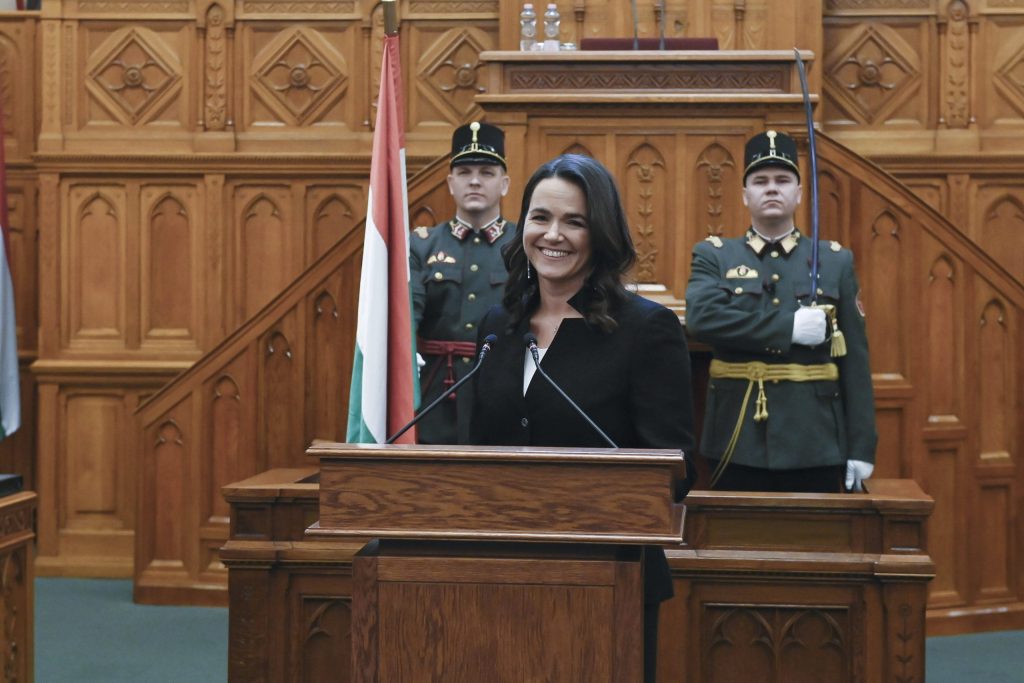 Megválasztotta köztársasági elnökké Novák Katalint a parlament