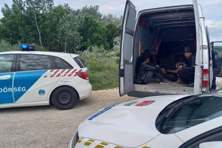 Letartóztatásban a szerb embercsempész