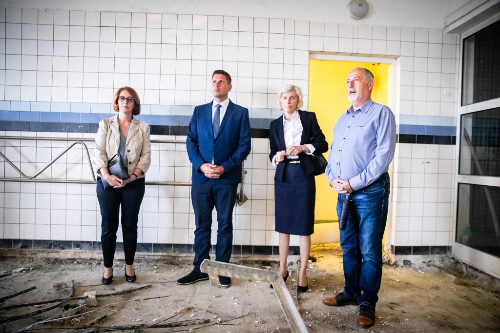 Megújul a tanuszoda Ercsiben