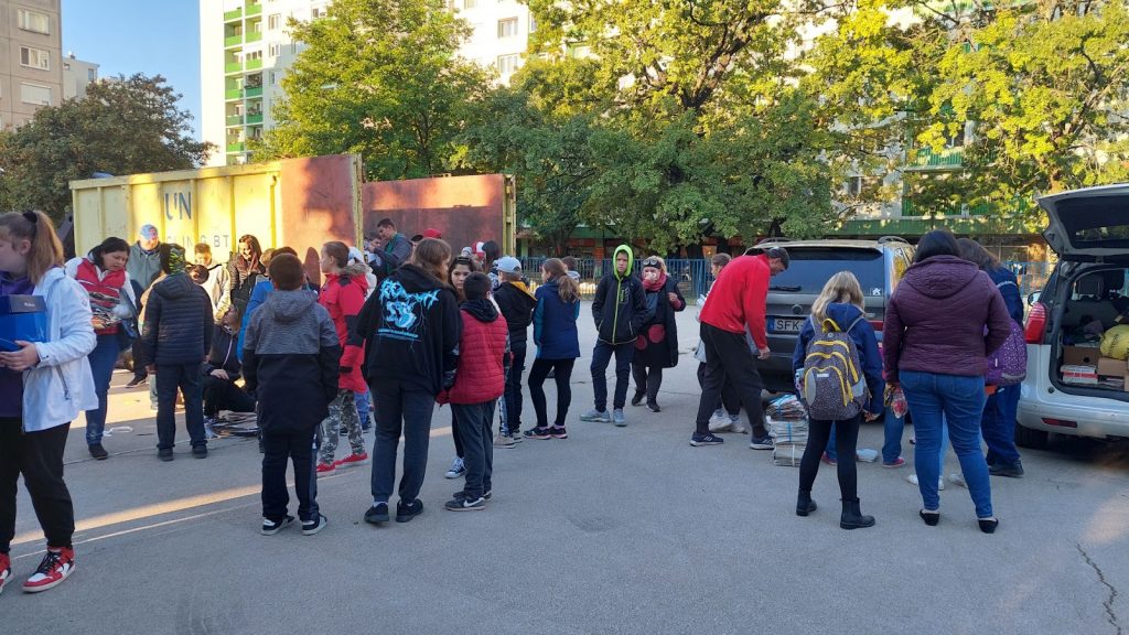 Papírgyűjtést és sportnapot szerveztek a Petőfiben