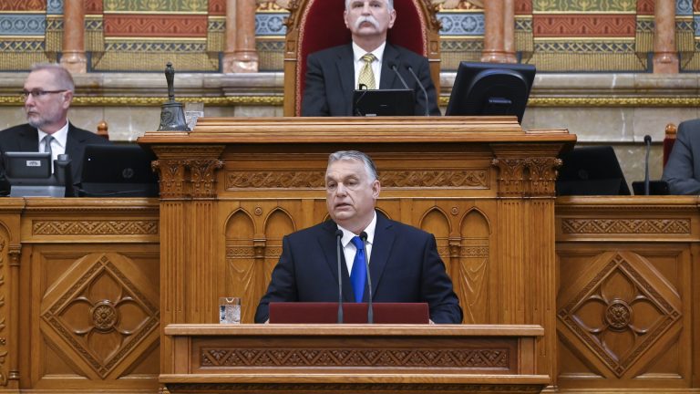 Orbán Viktor: napokban érkezhet segítség a Vasműnek