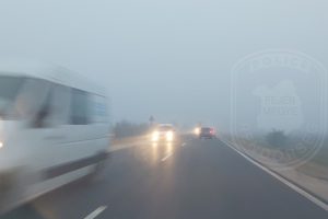 Az időjárási körülményeknek megfelelően vezessünk!