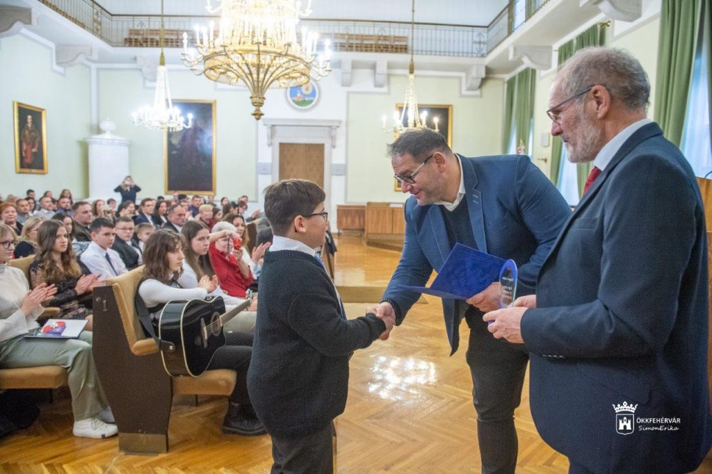 Kimagasló teljesítmény az iskolában és a sportban is
