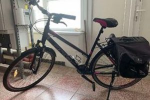 Rendőrnő biciklijét lopta el a férfi