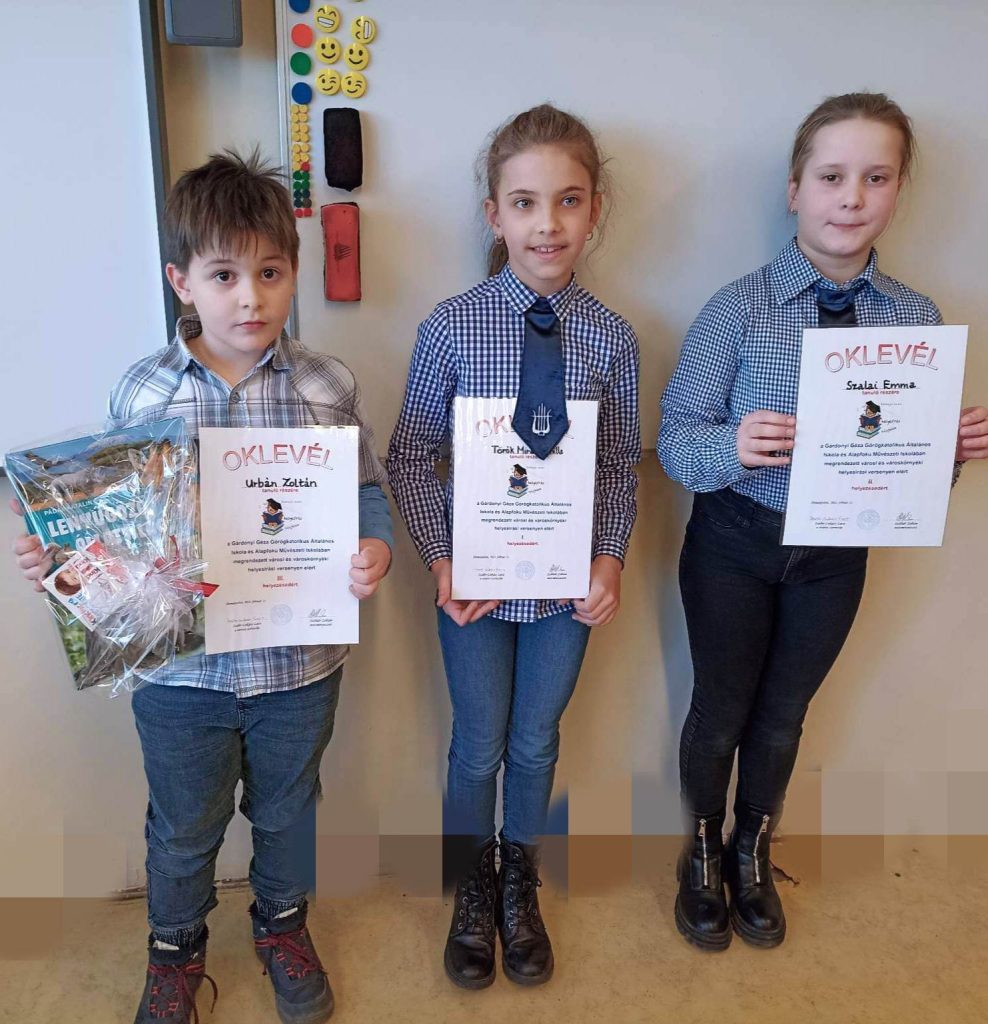 Városi helyesíró versenyt szervezett a Gárdonyi
