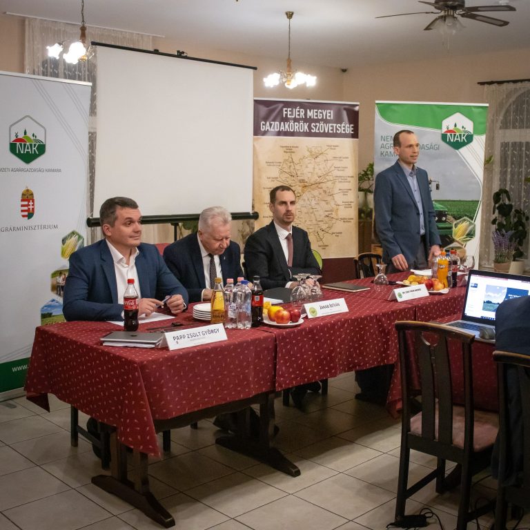 Előadásokat szerveznek a vármegye gazdálkodóinak