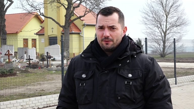 Iváncsa fejlesztéseinek részeként megújult a katolikus temető