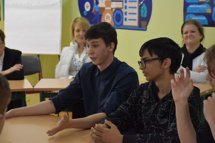 Angol nyelven vitáztak a Rudasban