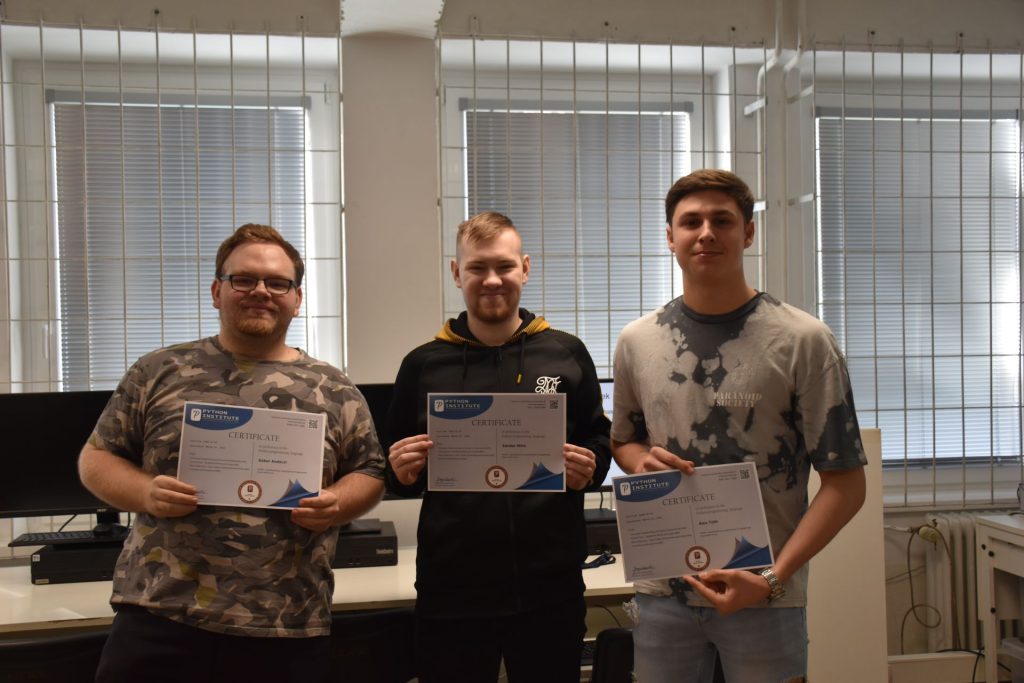 A PYTHON Akadémia képzéshez csatlakozott a Rudas iskola
