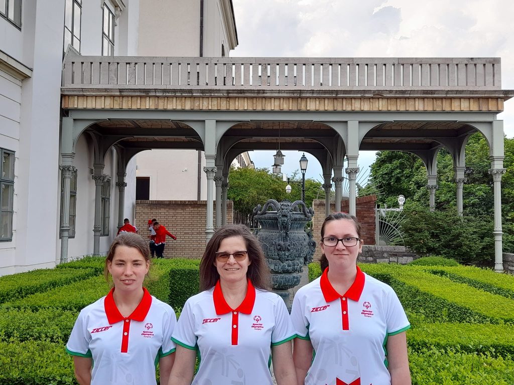 Esküt tettek a Speciális Olimpiai Játékokra utazó magyar csapat tagjai