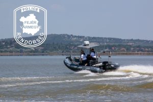 A dunai fürdőzés szabályait ismertette a rendőrség
