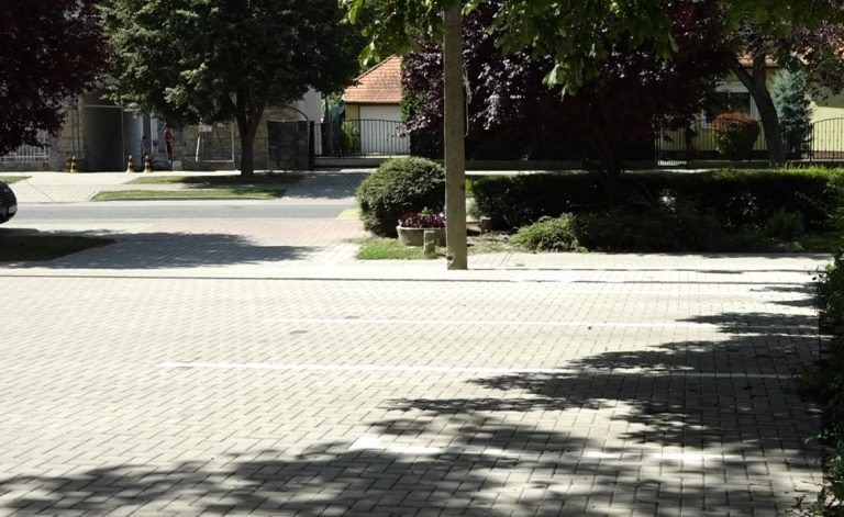 Megújultak a járdák Adonyban