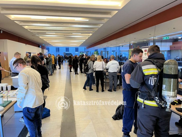 A katasztrófavédelem is képviseltette magát a karriernapon