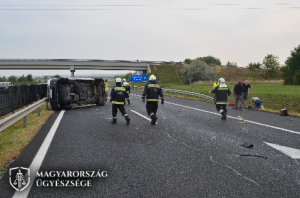 Hárman vesztették életüket a követési távolság be nem tartása miatt
