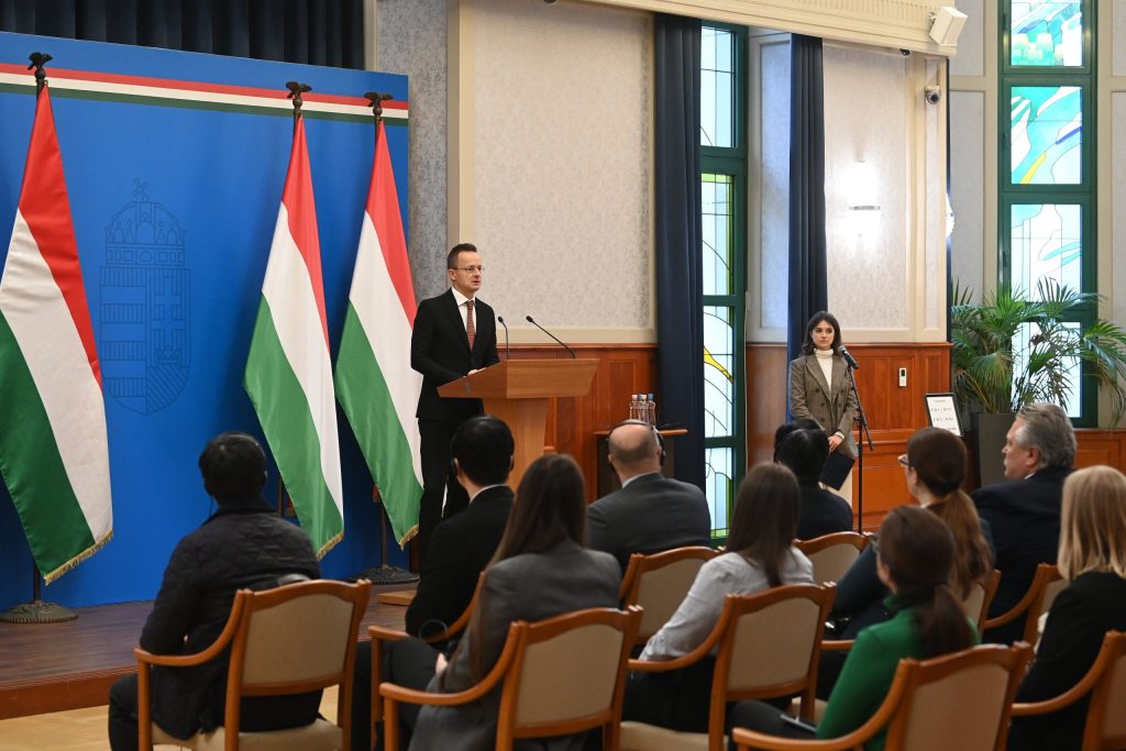 Kétszáz új munkahelyet teremt Miskolcon az LG és a Magna első közös európai gyára