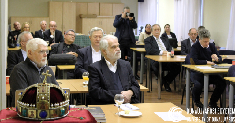 Tudóstalálkozó helyszíne volt az egyetemünk