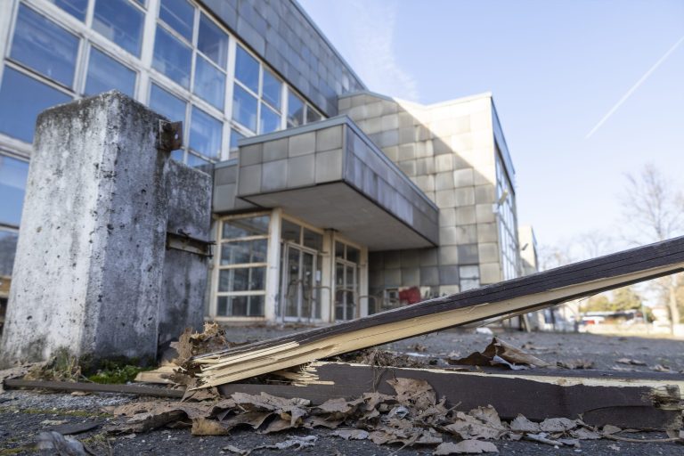 „No-go zóna” Dunaújvárosban