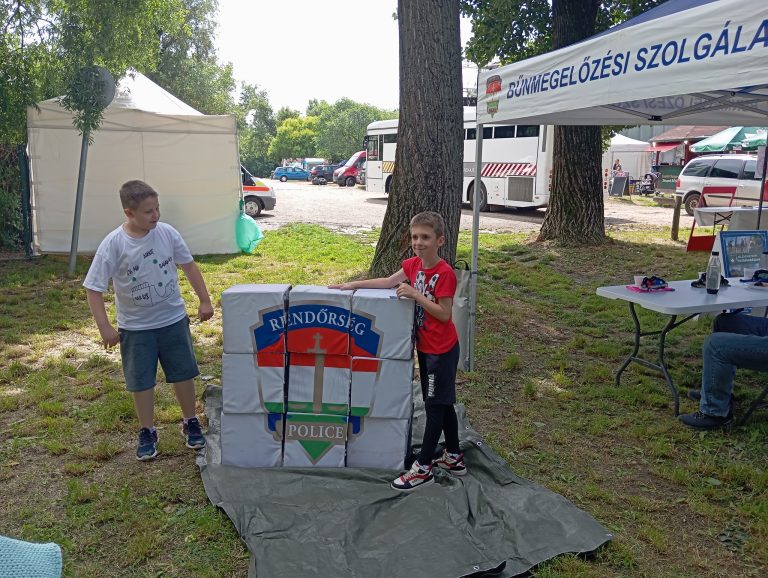 A rendvédelmi napon tájékoztatókkal is szolgált a rendőrség