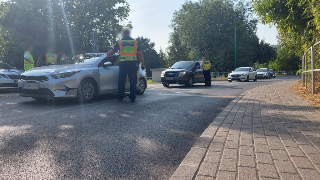Hétfőn tíz ittas járművezetővel szemben intézkedtek a rendőrök