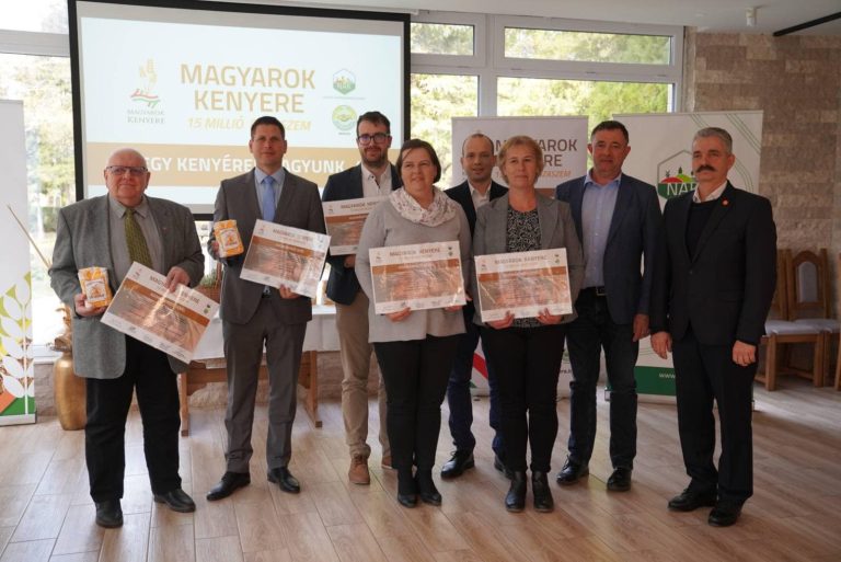 Magyarok Kenyere – adományozó ünnepség Fejér vármegyében
