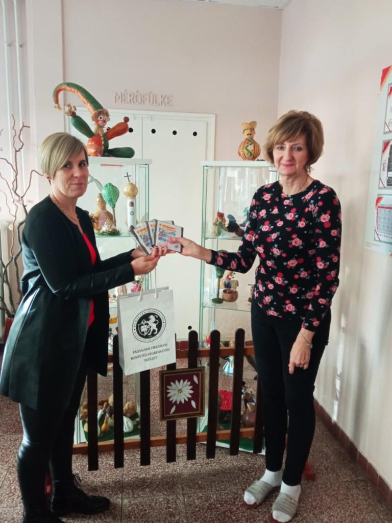 Ajándékokat készítettek a fogvatartottak karácsonyra