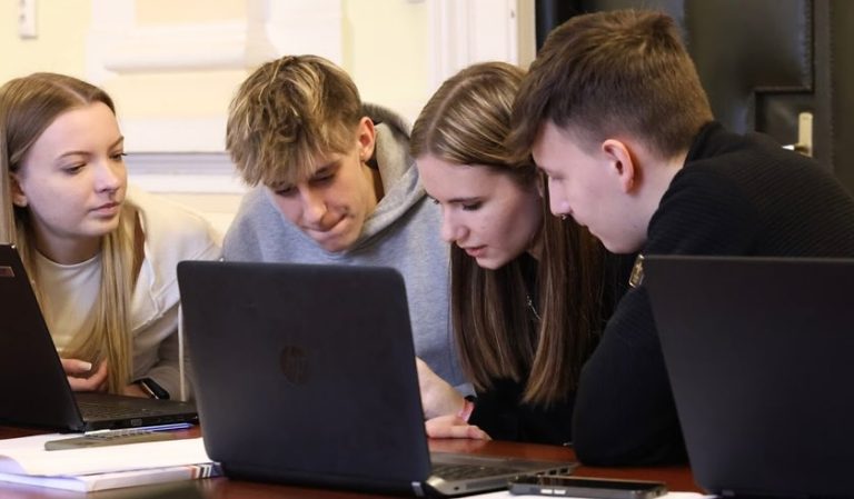 Üzleti tervvel bizonyított a keris csapat